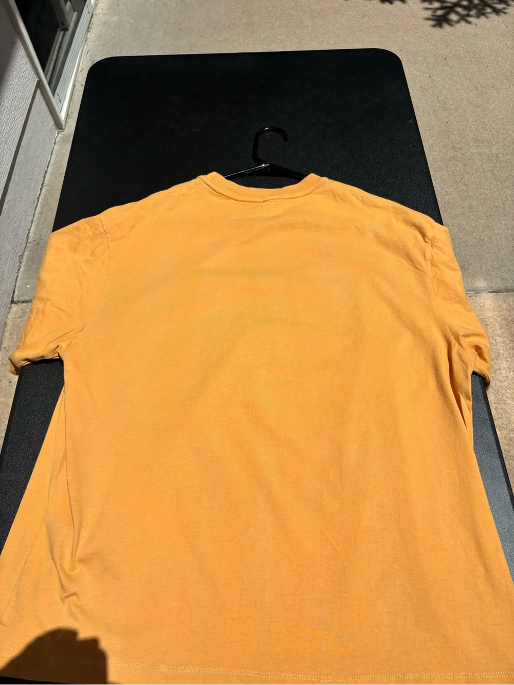Levi’s Mtn Design Orange